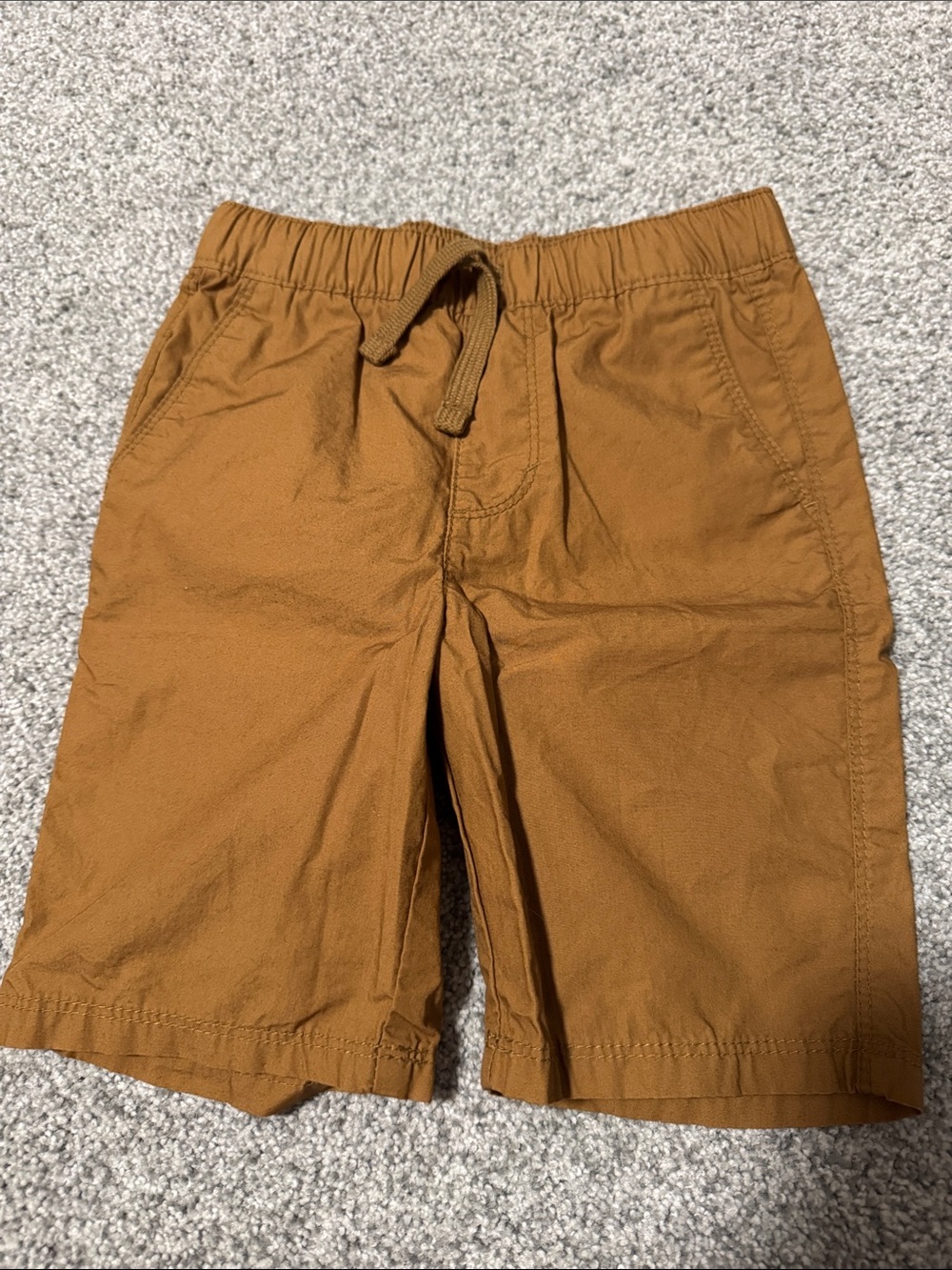 Old Navy Men's Flat Front Drawstring Shorts in Rust Brown